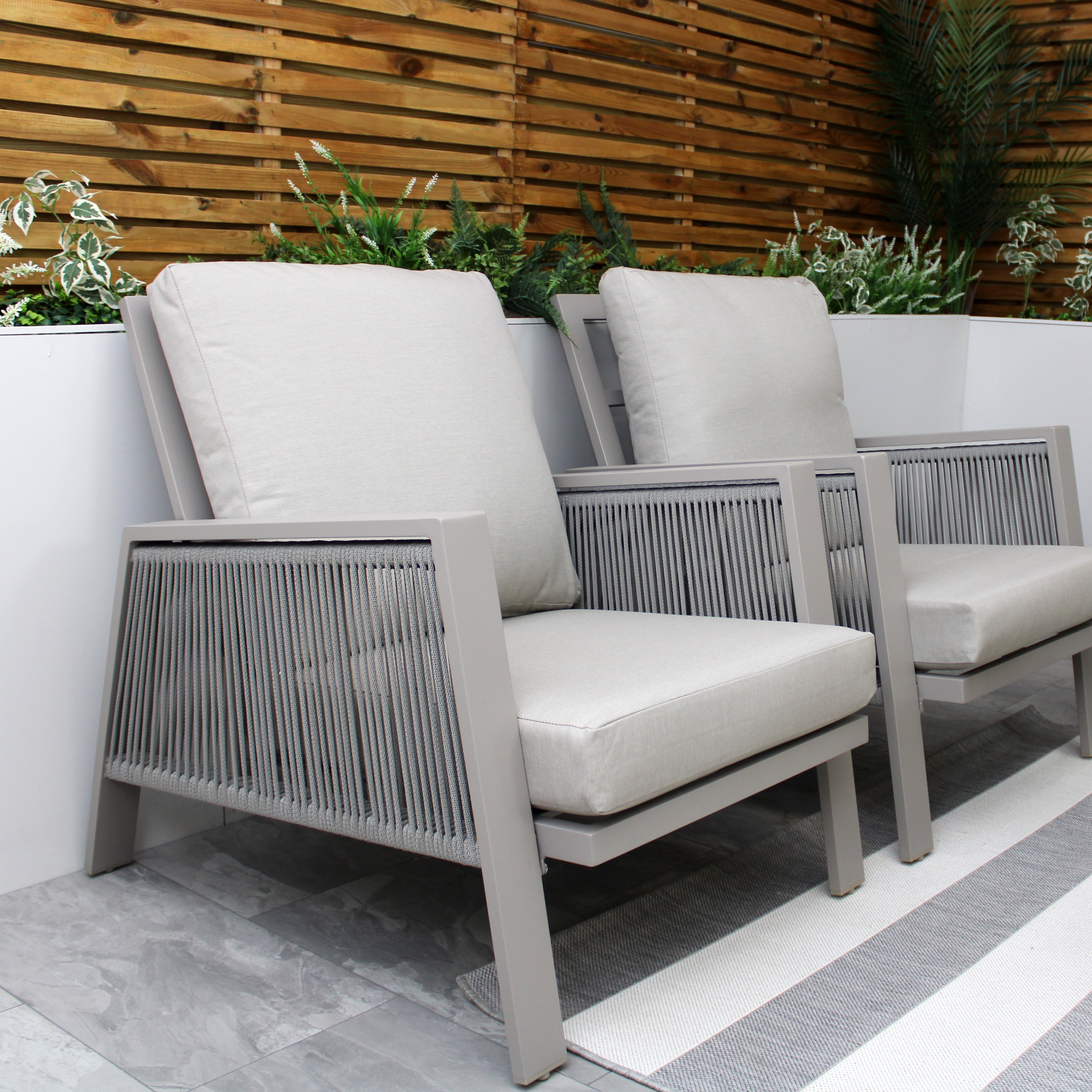 Sicily Beige Aluminium 5 Seater Sofa Set With Beige Cushions